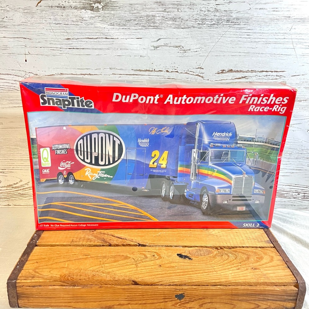 Snaptite DuPont race rig NIB 1:32 scale #24